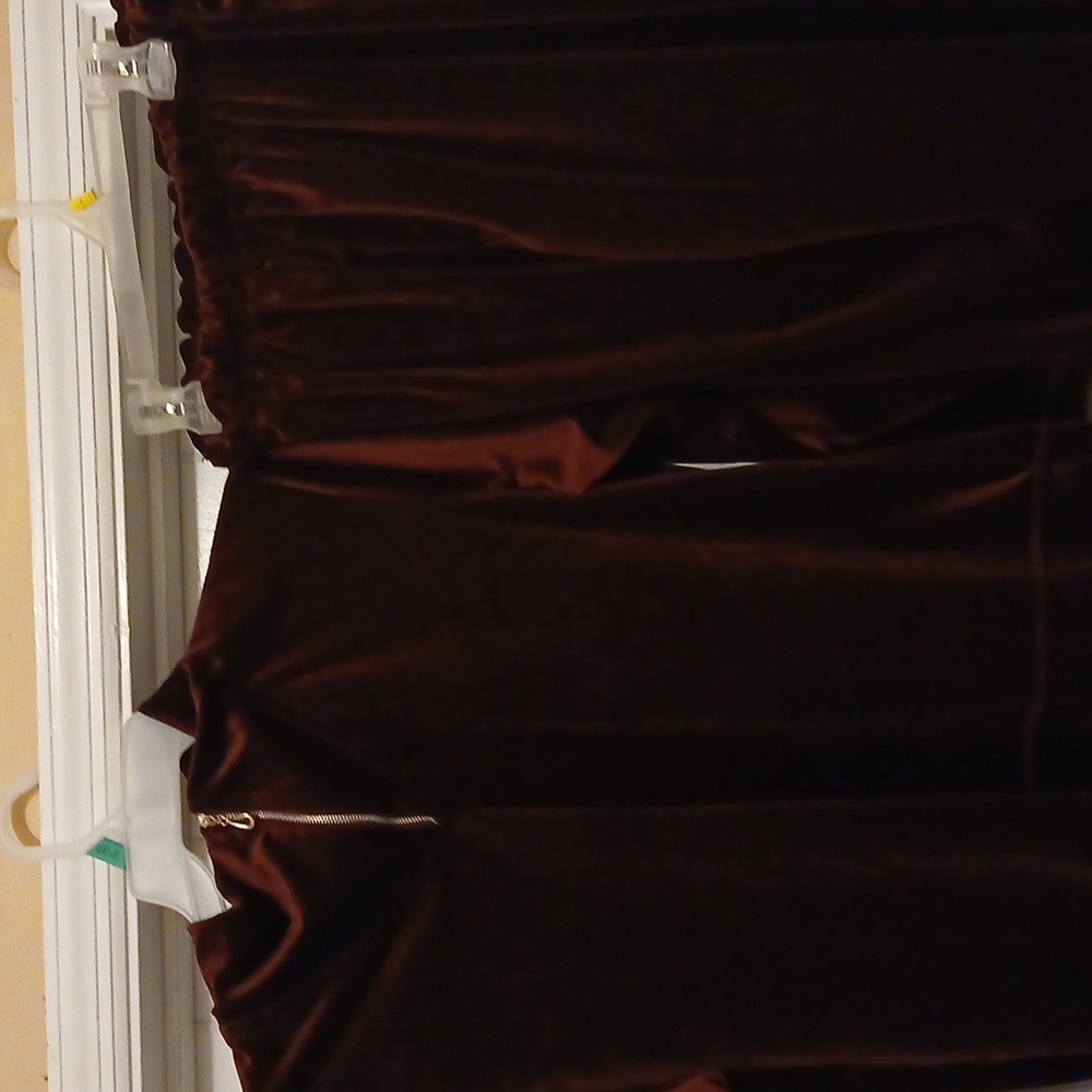 women's burgundy 2 piece pants and